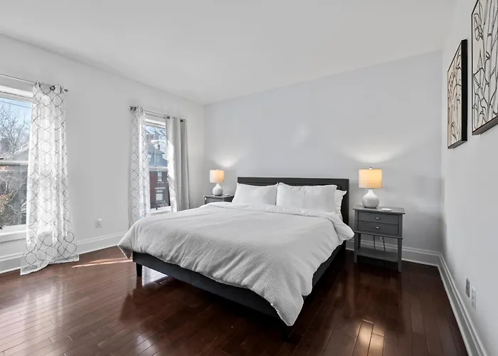 Spacious Trendy 4br Urban Retreat, Location In Сasa de vacaciones