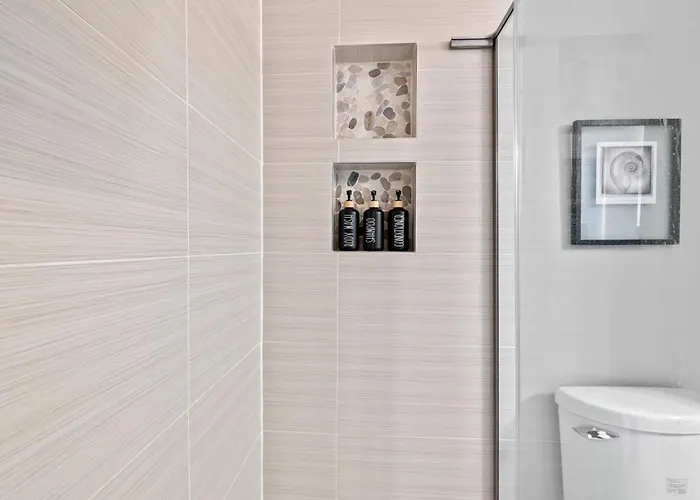 Сasa de vacaciones Spacious Trendy 4br Urban Retreat, Location In