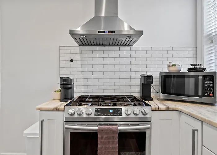 Spacious Trendy 4br Urban Retreat, Location In * Columbus